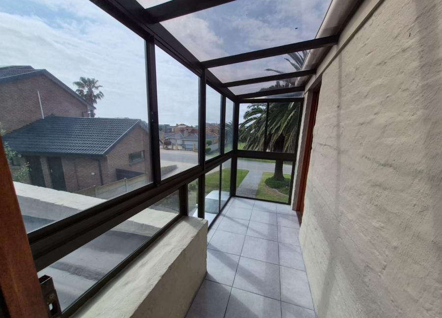 5 Bedroom Property for Sale in Bayview Western Cape